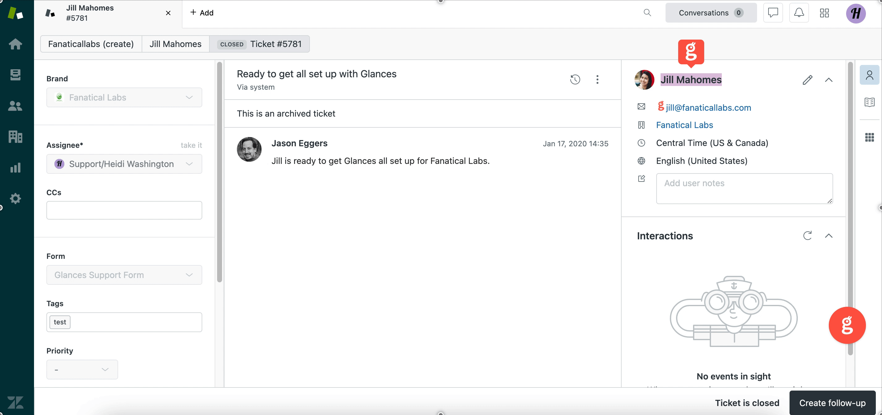 Support agents can view invoices, estimates, etc in just one click Animation of a support agent viewing accounting data instantly